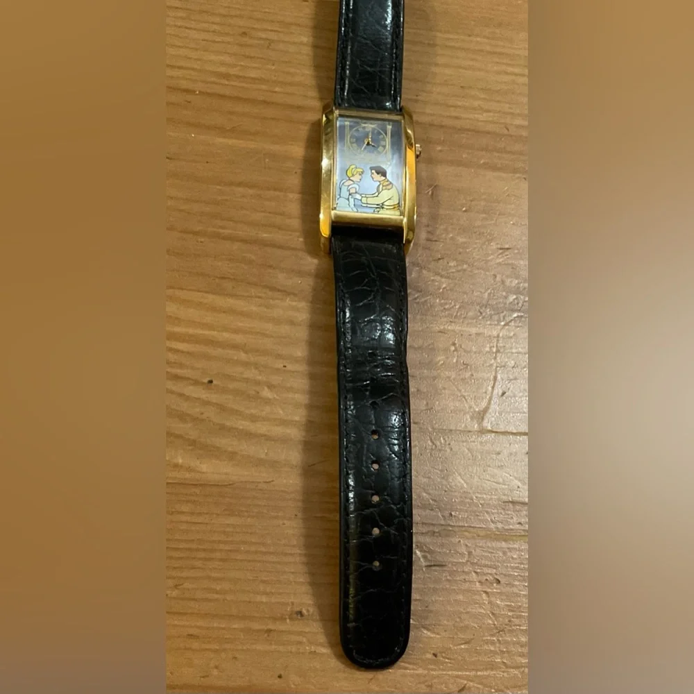 Disney: Cinderella and Prince Charming vintage limited edition 4758/7500 watch.